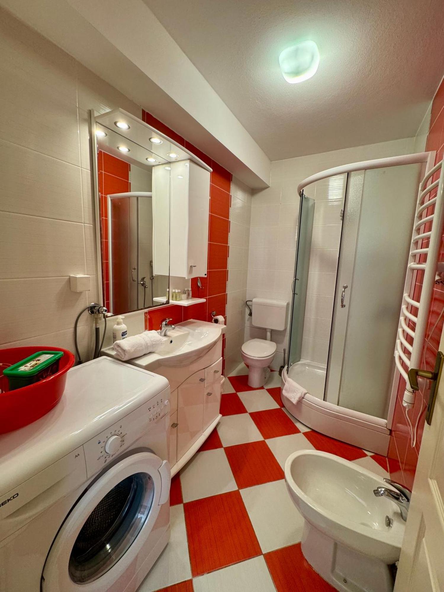 Apartments Radonicic Котор Екстериор снимка